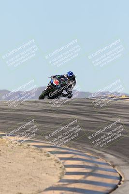 media/Dec-07-2025-CVMA (Sun) [[3e7d2de5dc]]/Race 7-Formula Lightweight Twins Shootout/